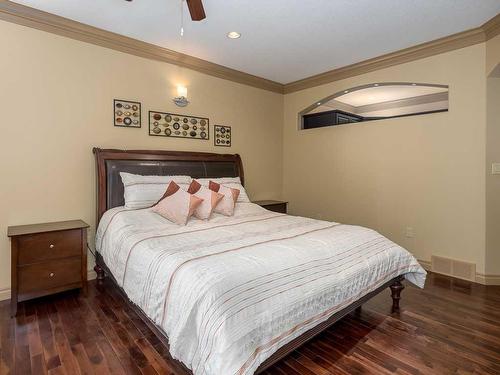 1628 25 Avenue, Didsbury, AB - Indoor Photo Showing Bedroom