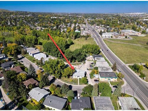 112 44 Avenue Nw, Calgary, AB - Outdoor With View