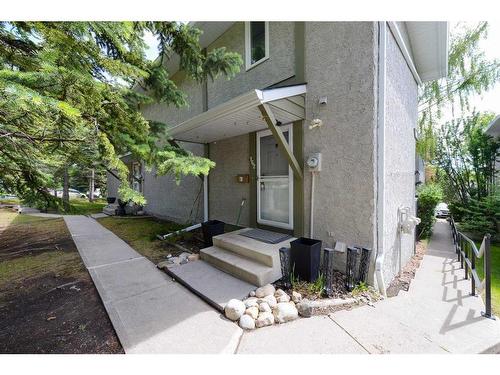 162-6915 Ranchview Drive Nw, Calgary, AB - Outdoor