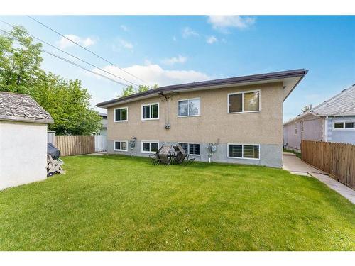 1014 & 1014A 19 Avenue Nw, Calgary, AB - Outdoor With Exterior