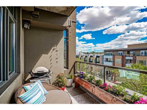 420-990 Centre Avenue Ne, Calgary, AB - Outdoor With Balcony