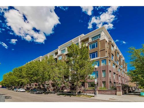 420-990 Centre Avenue Ne, Calgary, AB - Outdoor With Facade