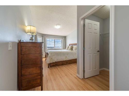 303-4718 Stanley Road Sw, Calgary, AB - Indoor Photo Showing Other Room