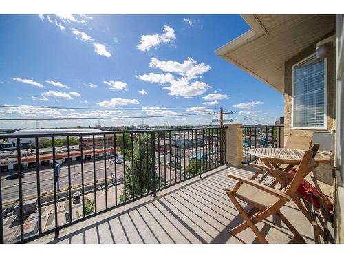 303-4718 Stanley Road Sw, Calgary, AB - Outdoor With View With Exterior