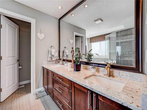 20 Sage Meadows Circle Nw, Calgary, AB - Indoor Photo Showing Bathroom