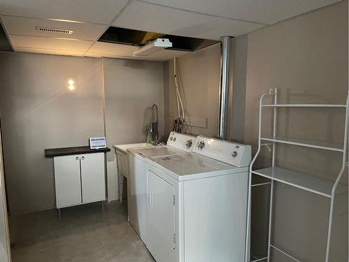 20 Covehaven Crescent Ne, Calgary, AB - Indoor Photo Showing Laundry Room