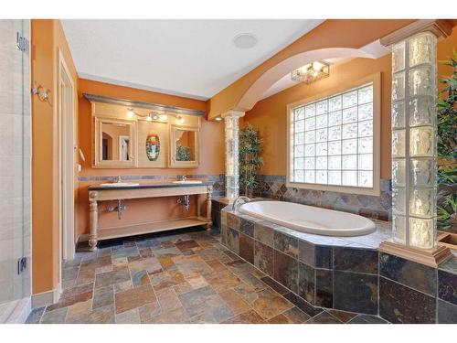 393 Banister Drive, Okotoks, AB - Indoor Photo Showing Bathroom