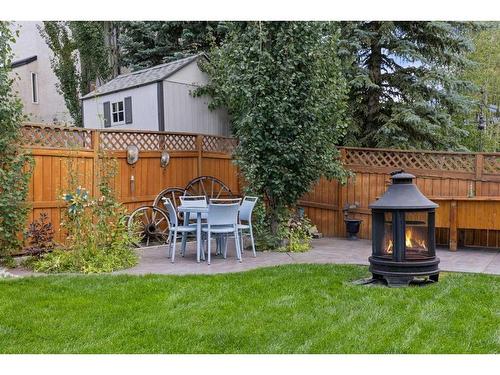 393 Banister Drive, Okotoks, AB - Outdoor