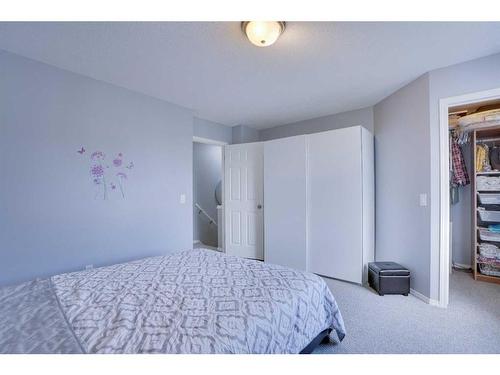 347 Elgin View Se, Calgary, AB - Indoor Photo Showing Bedroom