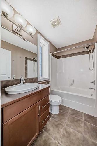 314-15304 Bannister Road Se, Calgary, AB - Indoor Photo Showing Bathroom