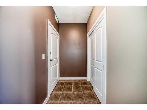 314-15304 Bannister Road Se, Calgary, AB - Indoor Photo Showing Other Room