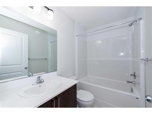 183 Legacy Glen Court Se, Calgary, AB - Indoor Photo Showing Bathroom