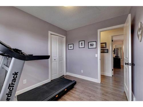 243 Flett Drive Ne, Airdrie, AB - Indoor Photo Showing Other Room