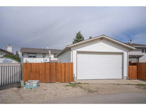 243 Flett Drive Ne, Airdrie, AB - Outdoor With Exterior