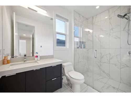 5507 Buckboard Road Nw, Calgary, AB - Indoor Photo Showing Bathroom