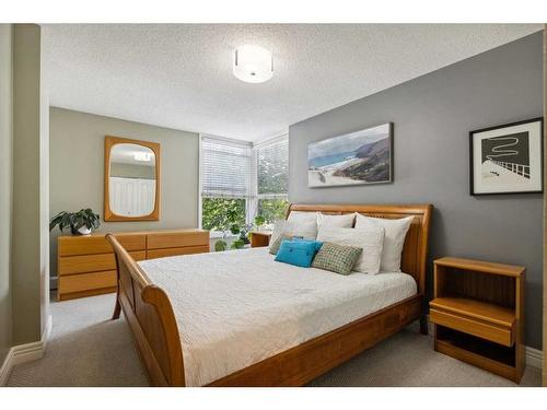 101-1123 13 Avenue Sw, Calgary, AB - Indoor Photo Showing Bedroom