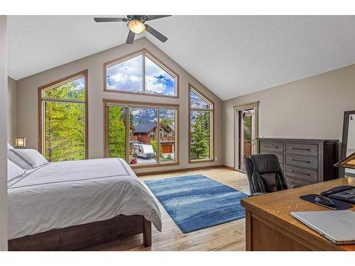 116 Casale Place, Canmore, AB - Indoor Photo Showing Bedroom