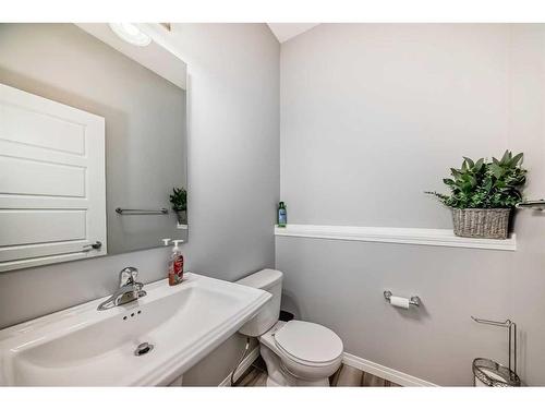 10998 Cityscape Drive Ne, Calgary, AB - Indoor Photo Showing Bathroom