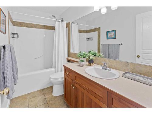 888 Tuscany Drive Nw, Calgary, AB - Indoor Photo Showing Bathroom