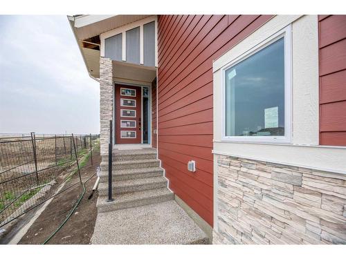 320 Muirfield Crescent, Lyalta, AB - Outdoor With Exterior