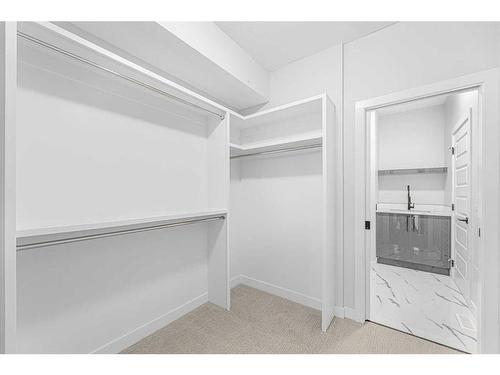 320 Muirfield Crescent, Lyalta, AB - Indoor With Storage