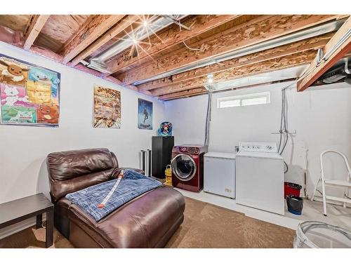 12 Hidden Valley Link Nw, Calgary, AB - Indoor Photo Showing Other Room