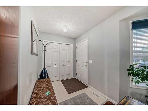 12 Hidden Valley Link Nw, Calgary, AB - Indoor Photo Showing Other Room