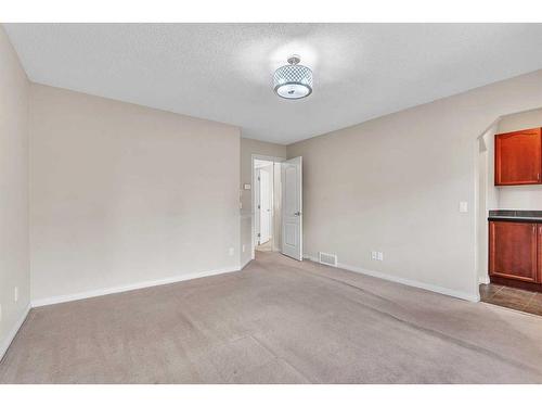 196 Panamount Circle Nw, Calgary, AB - Indoor Photo Showing Other Room