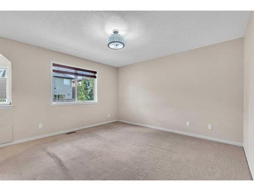 196 Panamount Circle Nw, Calgary, AB - Indoor Photo Showing Other Room