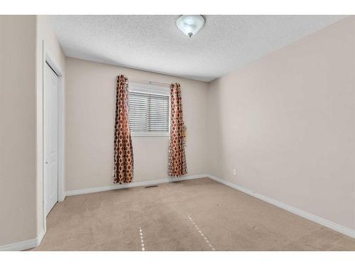 196 Panamount Circle Nw, Calgary, AB - Indoor Photo Showing Other Room