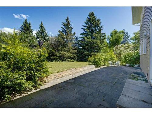 3220 Uplands Place Nw, Calgary, AB - Outdoor