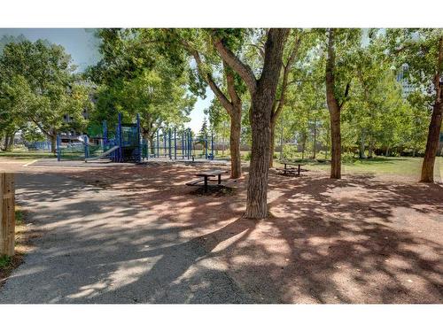 3220 Uplands Place Nw, Calgary, AB - Outdoor With View