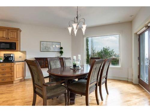 1827 11 Avenue Nw, Calgary, AB - Indoor Photo Showing Dining Room