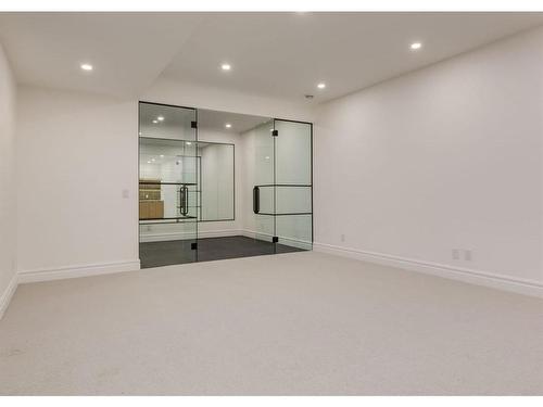 1417 3 Street Nw, Calgary, AB - Indoor Photo Showing Other Room