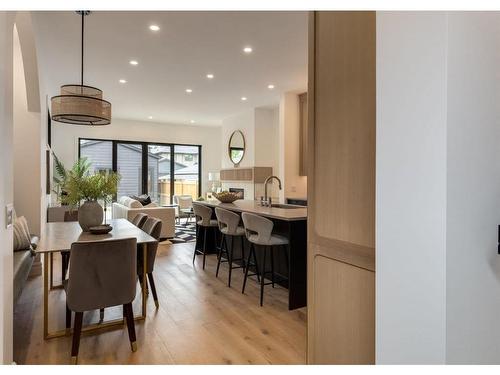 1417 3 Street Nw, Calgary, AB - Indoor Photo Showing Dining Room