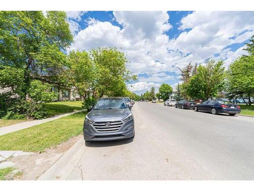 17 Bernard Drive Nw, Calgary, AB - Outdoor