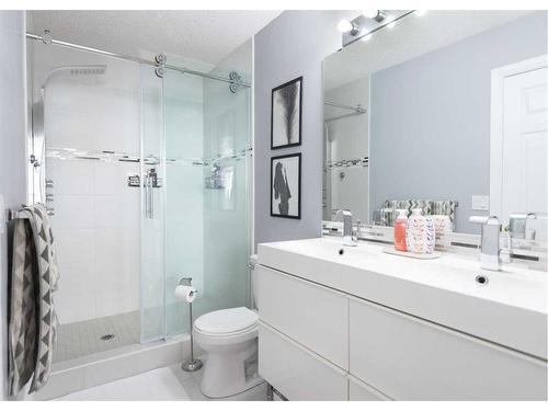 223-527 15 Avenue Sw, Calgary, AB - Indoor Photo Showing Bathroom