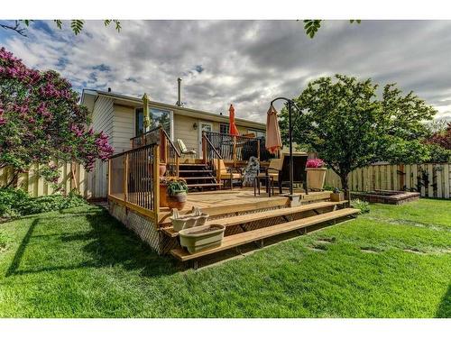 2023 Pinetree Crescent Ne, Calgary, AB - Outdoor With Deck Patio Veranda