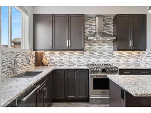 270 Marquis Court Se, Calgary, AB - Indoor Photo Showing Kitchen With Double Sink With Upgraded Kitchen