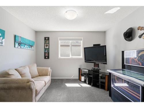 270 Marquis Court Se, Calgary, AB - Indoor Photo Showing Other Room