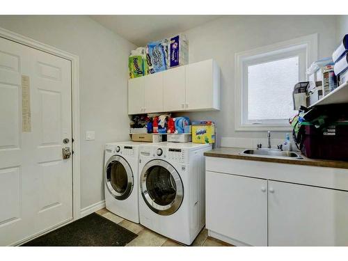 4670 Hamptons Way Nw, Calgary, AB - Indoor Photo Showing Laundry Room