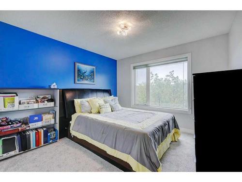 4670 Hamptons Way Nw, Calgary, AB - Indoor Photo Showing Bedroom