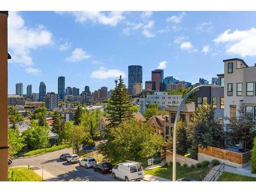 401-716 5 Street Ne, Calgary, AB - Outdoor With Balcony