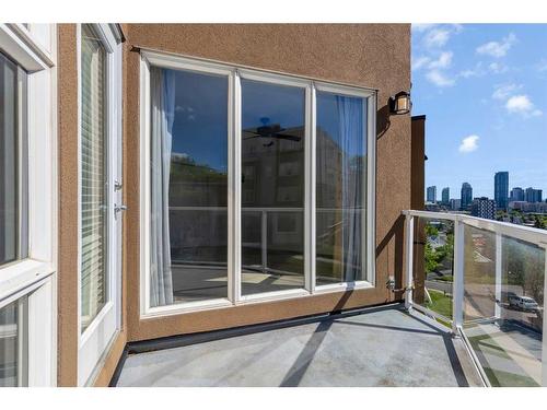 401-716 5 Street Ne, Calgary, AB - Outdoor With View