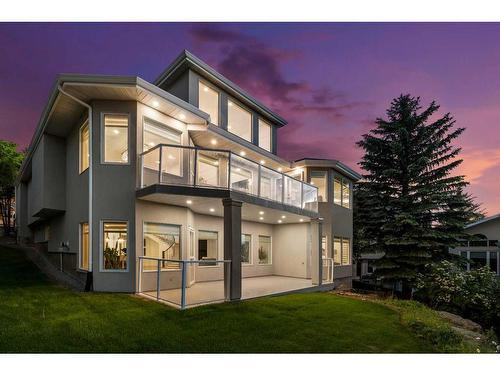 108 Patterson Drive Sw, Calgary, AB - Outdoor