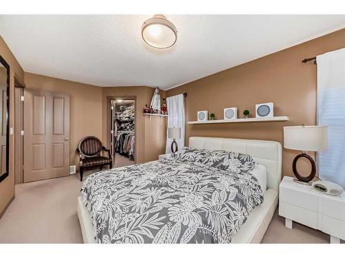 192 Brightondale Close Se, Calgary, AB - Indoor Photo Showing Bedroom