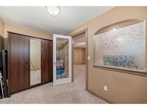 192 Brightondale Close Se, Calgary, AB - Indoor Photo Showing Other Room