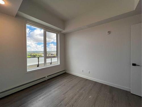 629-3932 University Avenue Nw, Calgary, AB - Indoor Photo Showing Other Room