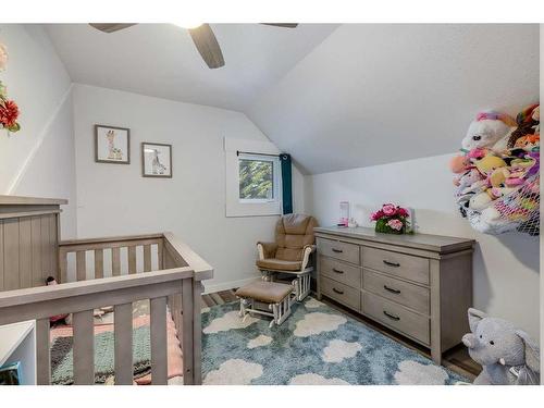 9-41124 Range Road 282, Rural Lacombe County, AB - Indoor Photo Showing Bedroom