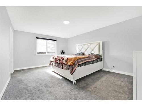 173 Savanna Passage Ne, Calgary, AB - Indoor Photo Showing Bedroom